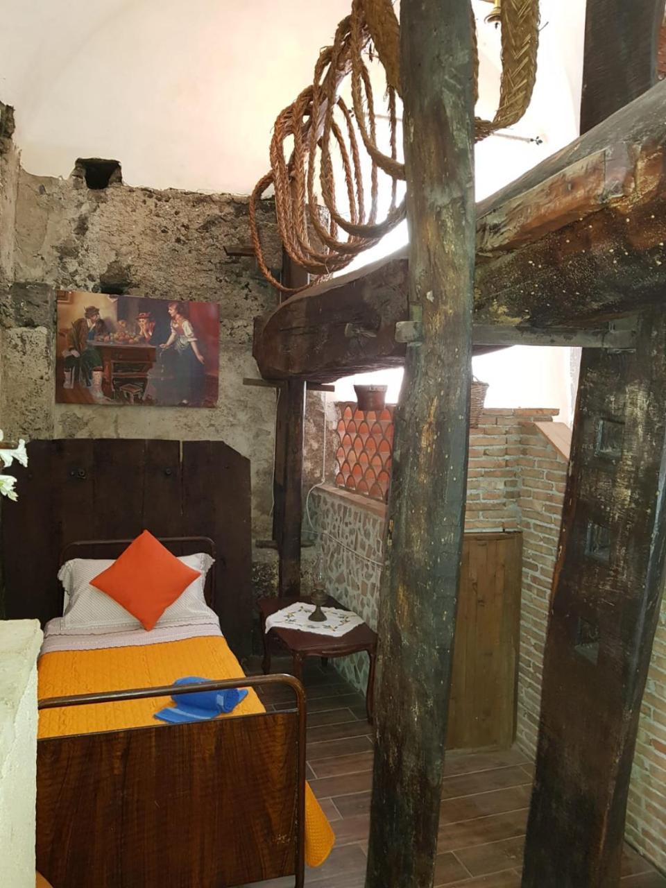 サンタ・ヴェネリーナ Original Sicily Houseヴィラ エクステリア 写真