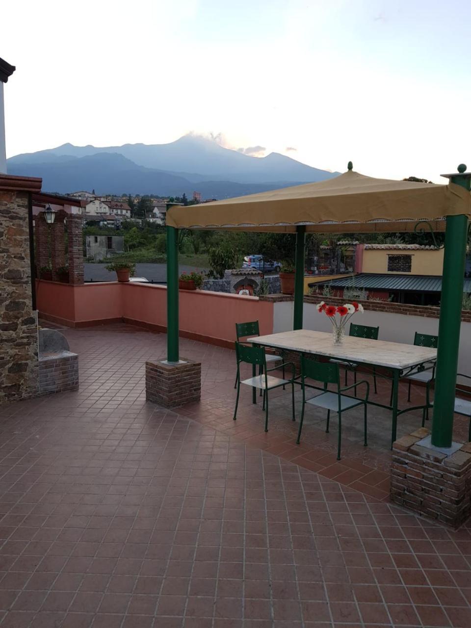 サンタ・ヴェネリーナ Original Sicily Houseヴィラ エクステリア 写真