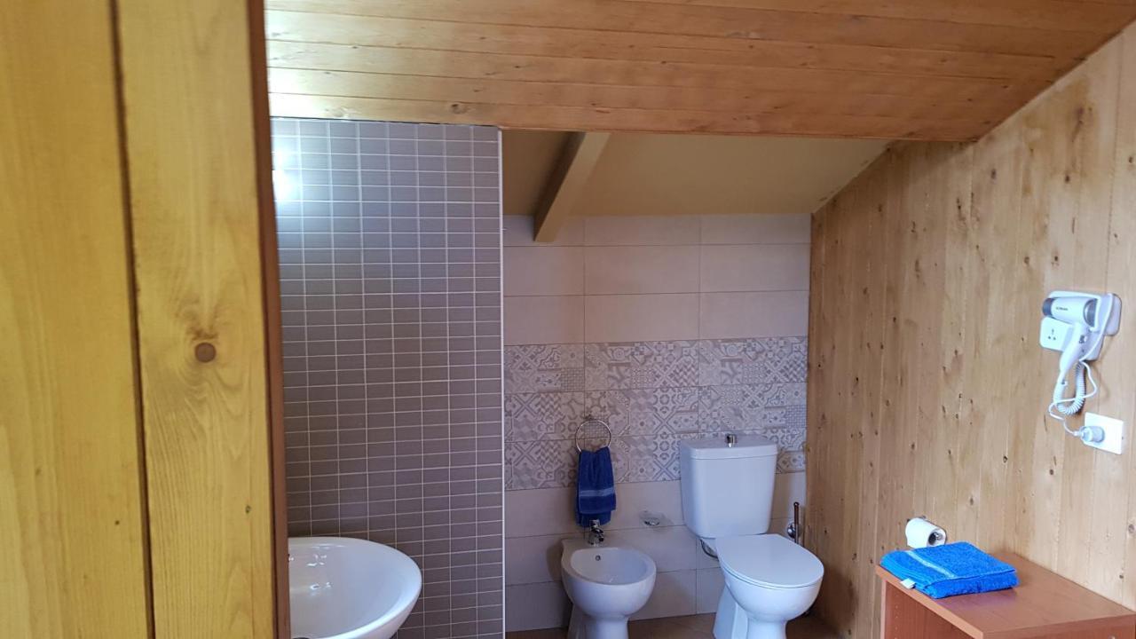 サンタ・ヴェネリーナ Original Sicily Houseヴィラ 部屋 写真